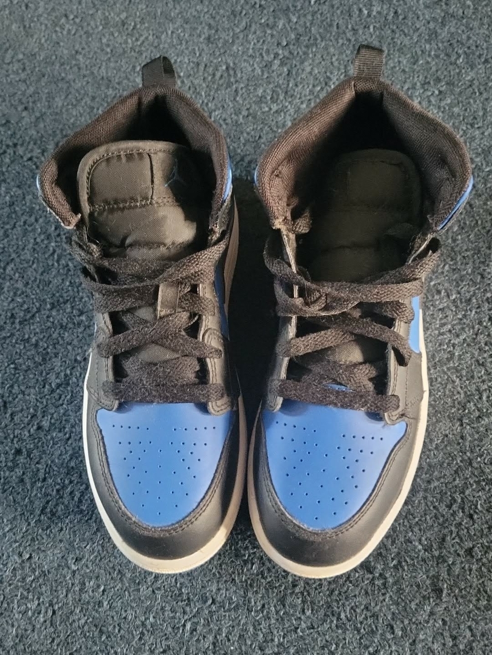 Nike Kids High-Top Sneakers in Black and Blue